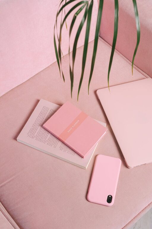 Simple Ways to Personalize Your Workspace for Better Comfort